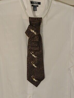 Women's Design Necktie with Pearl Accents